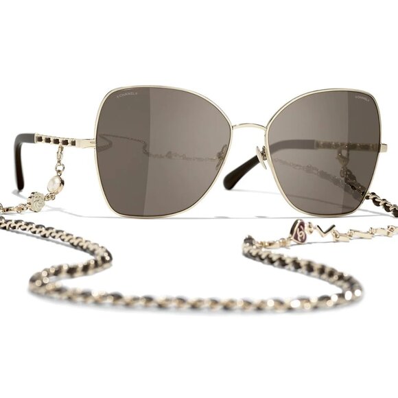 Chanel Butterfly Sunglasses with pearl leather chain - Picture 4 of 15